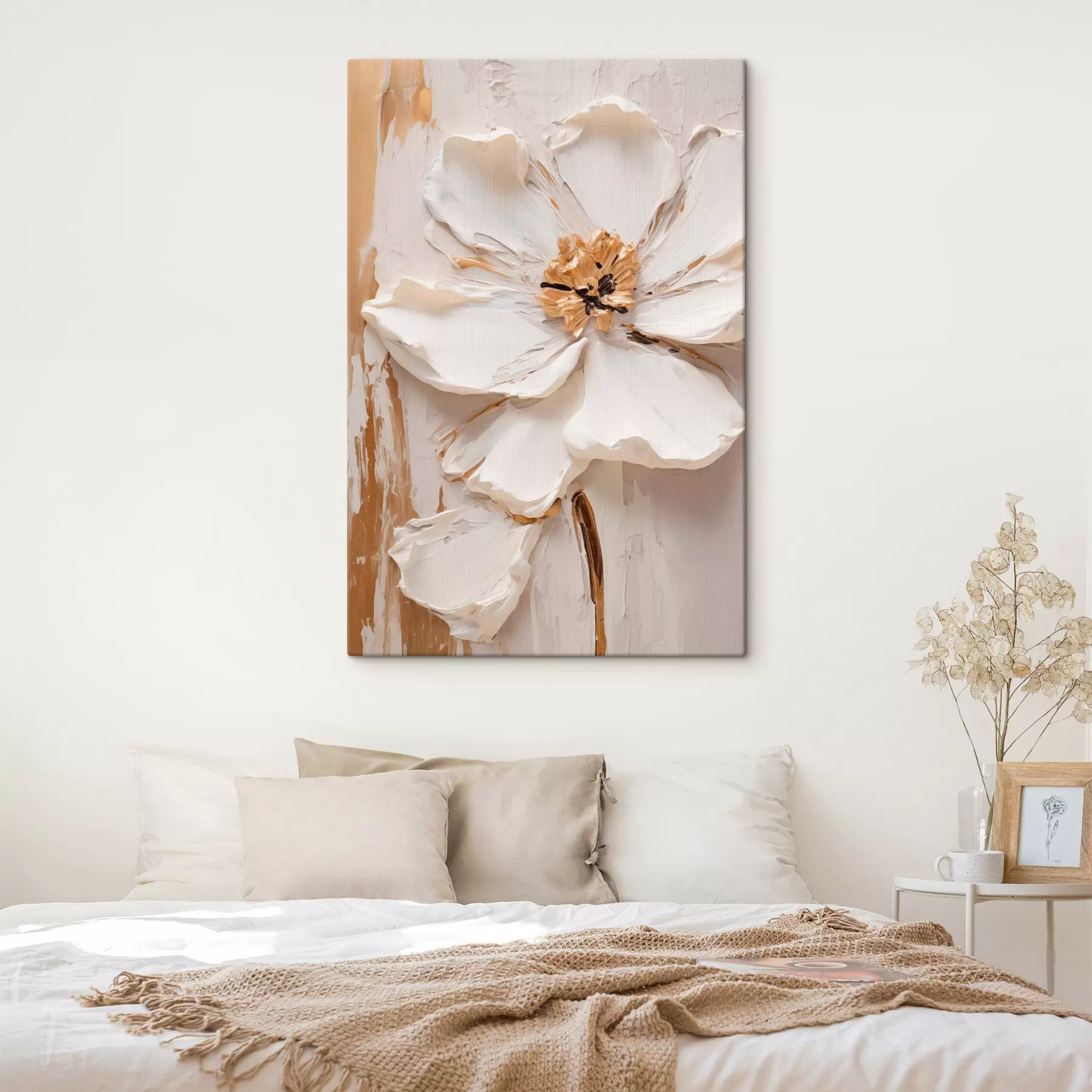 Fototapete Eine strukturierte weiße Blume mit zarten Blütenblättern und einem abstrakten Hintergrund s49486