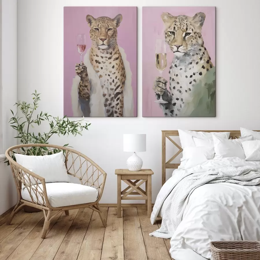 Fototapete Leopard mit einem Gemälde in Glasimitat m30596