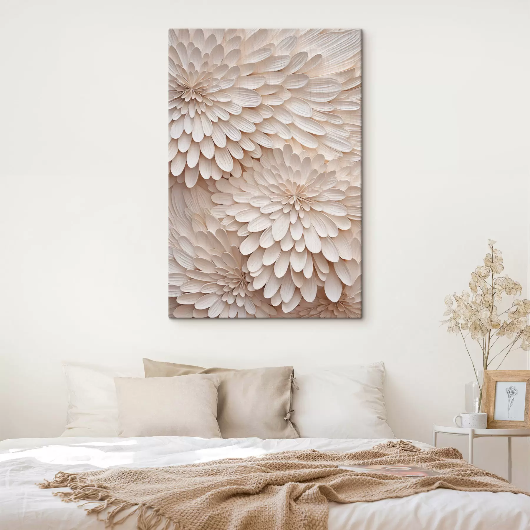 Fototapete Mehrschichtige, cremefarbene Blütenblätter, die abstrakte Blumenformen bilden – strukturierte Kunst s49769