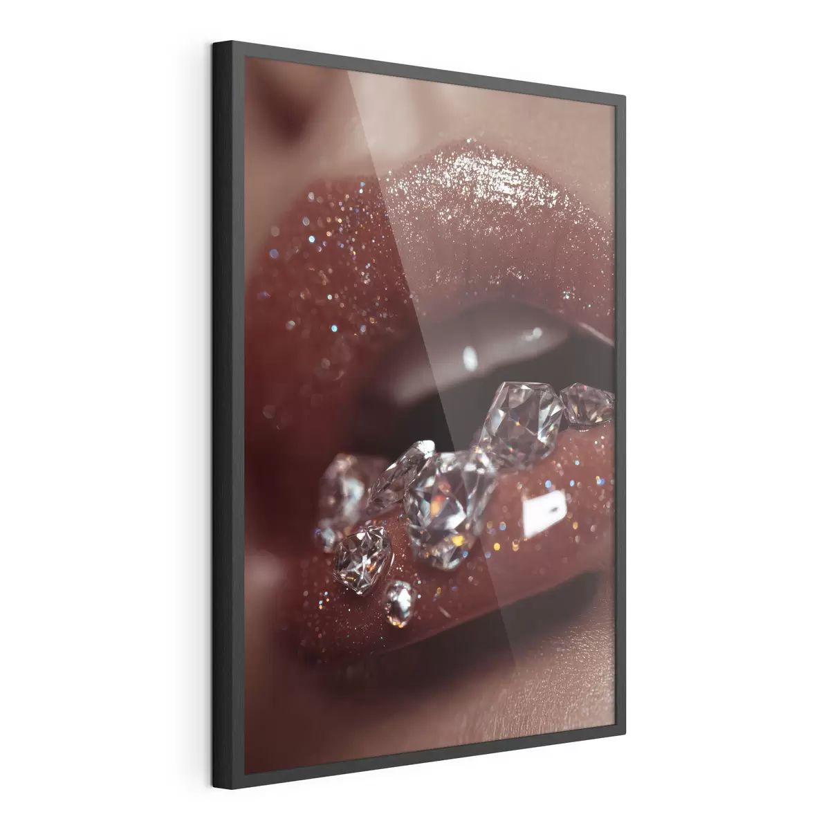 Poster Nahaufnahme von glänzenden Lippen mit transparenten Kristallen f49977