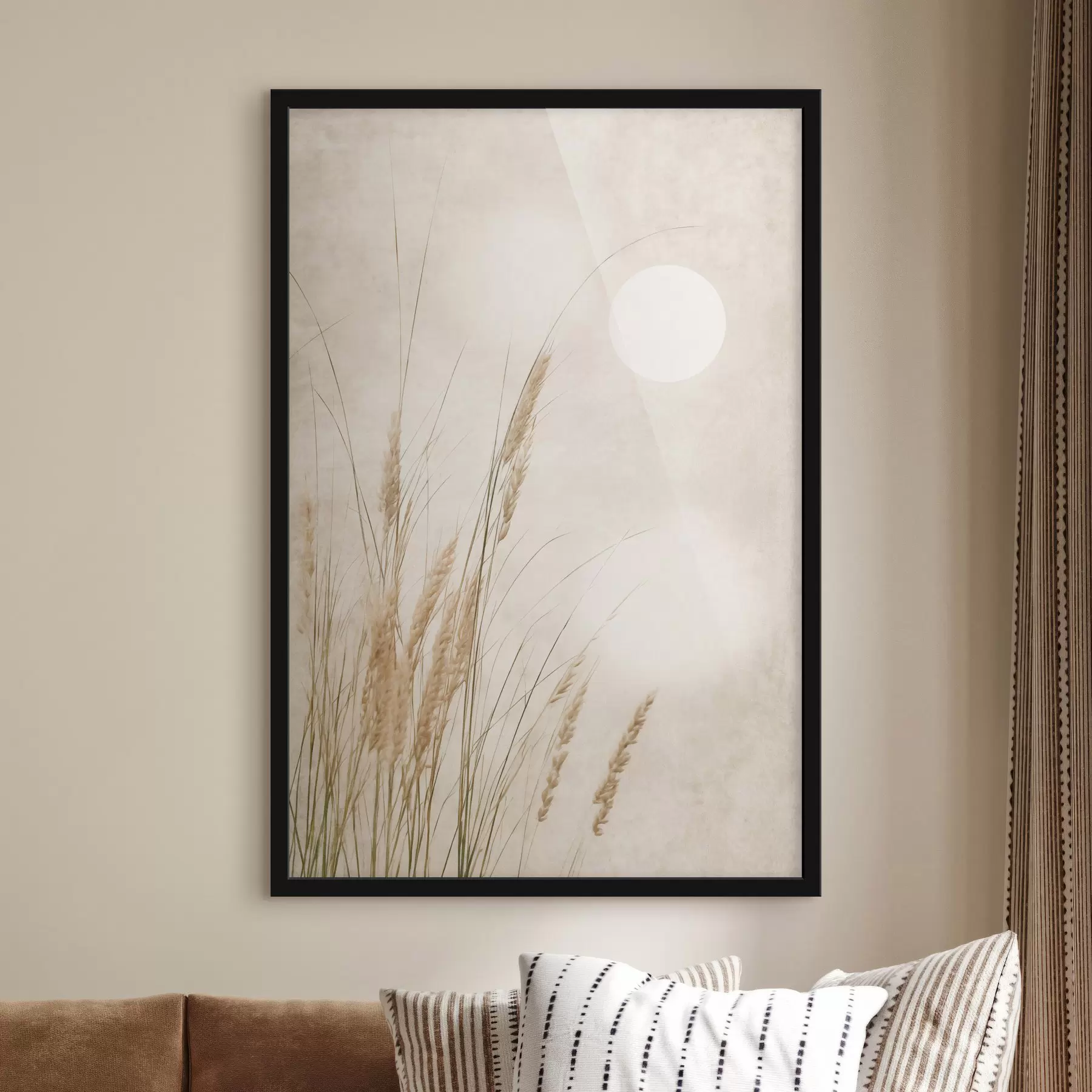 Fototapete Hohe, trockene Grashalme, unscharfer, strukturierter Hintergrund, Vollmond am hellen Himmel f50202
