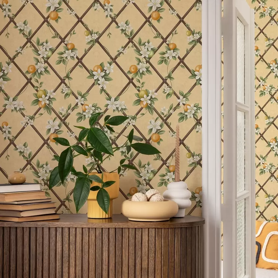 Fototapete Blumen und Zitrusfrüchte auf cremefarbenem Hintergrund mit Gittermuster a01261v2