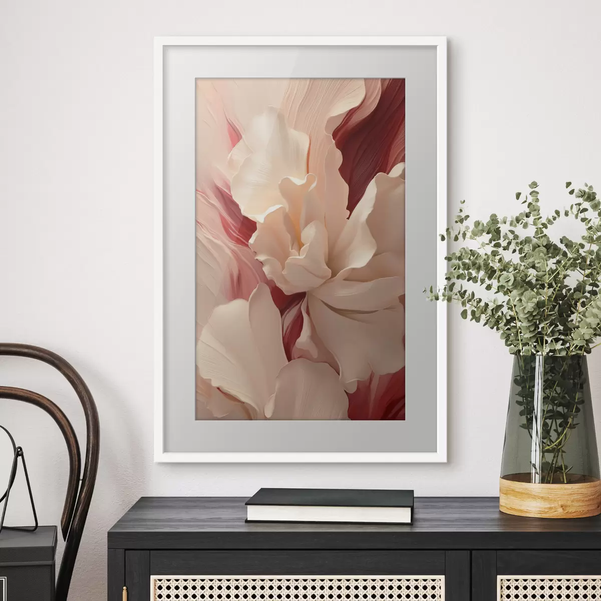Poster Zarte, vielschichtige Blütenblätter mit roten und rosa Akzenten f50634