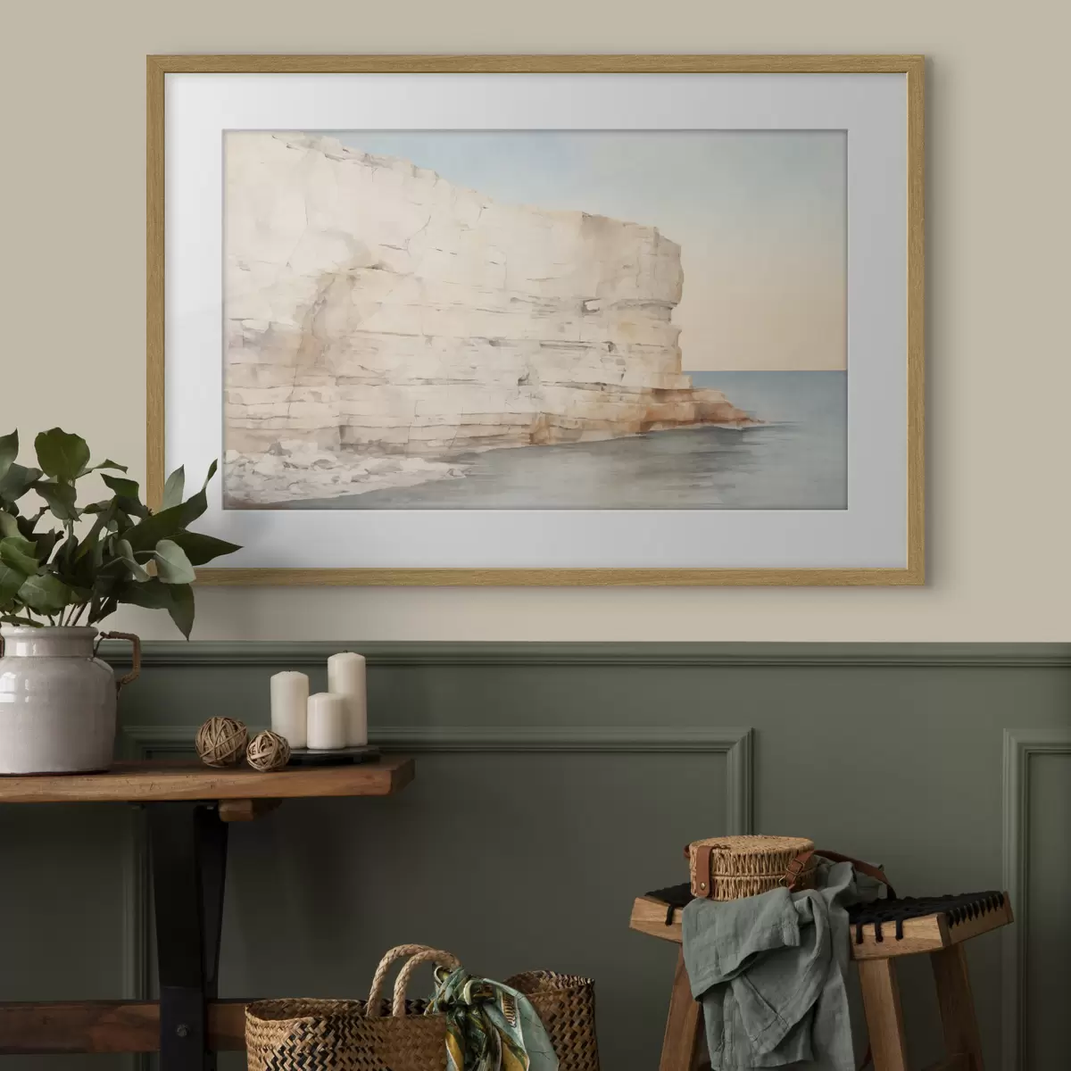 Poster Blasse Küstenklippe über einem ruhigen Meer f50587
