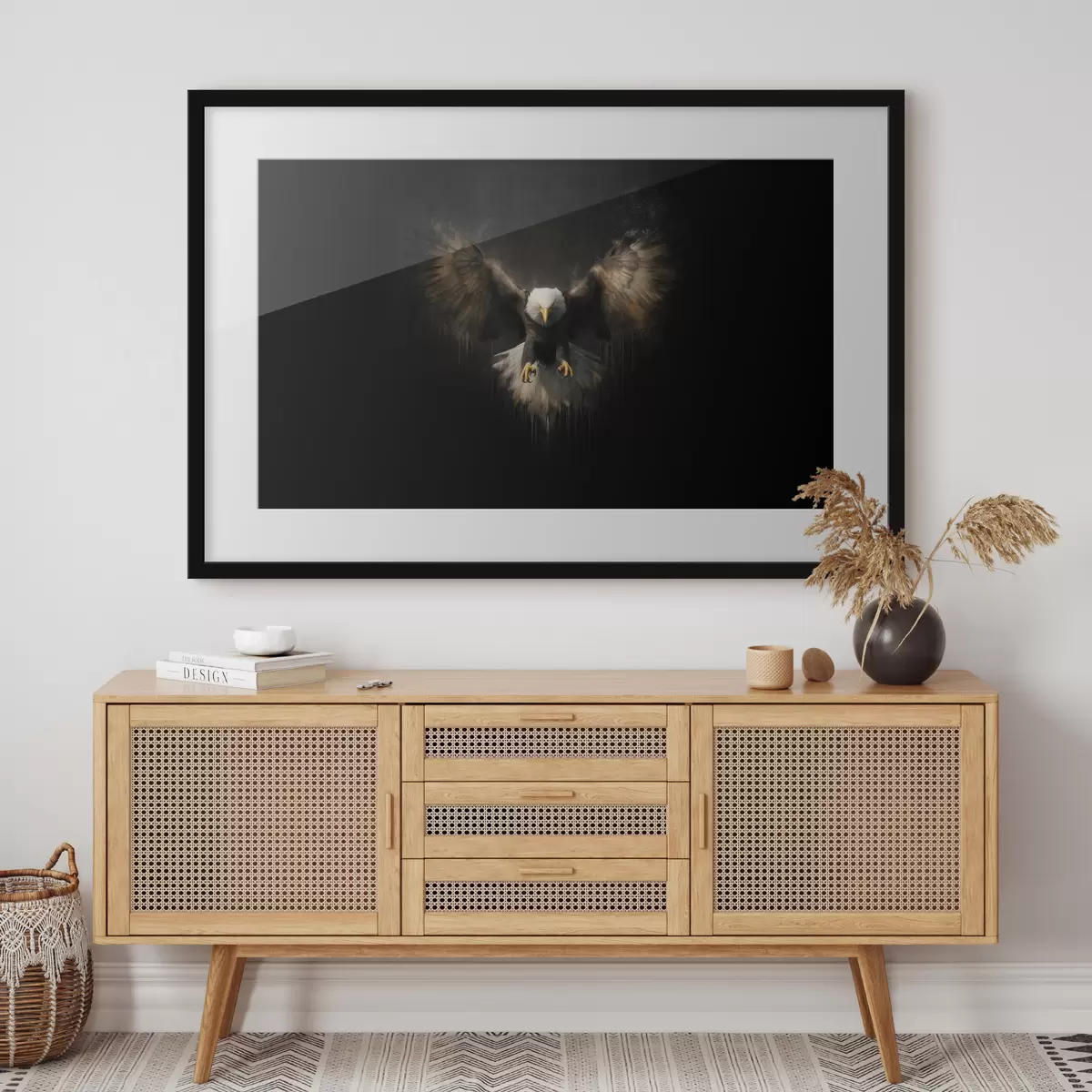 Poster Adler mit ausgebreiteten Flügeln vor schwarzem Hintergrund f50589