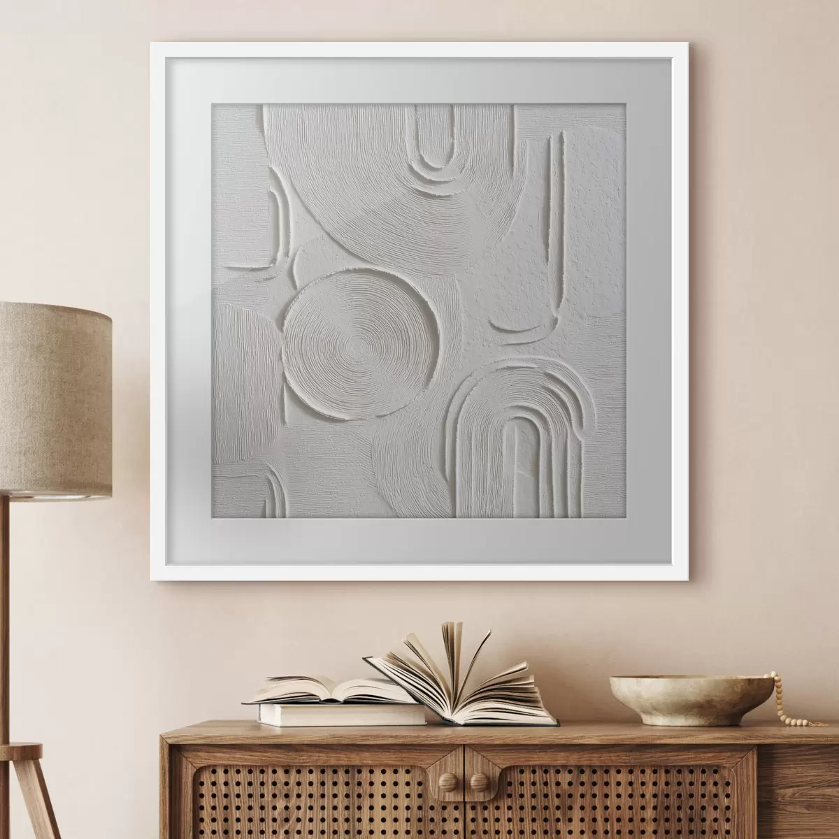 Poster Moderne abstrakte Innenraumgestaltung mit einer strukturierten Reliefoberfläche in einer Farbpalette aus Weiß und Grau f50006