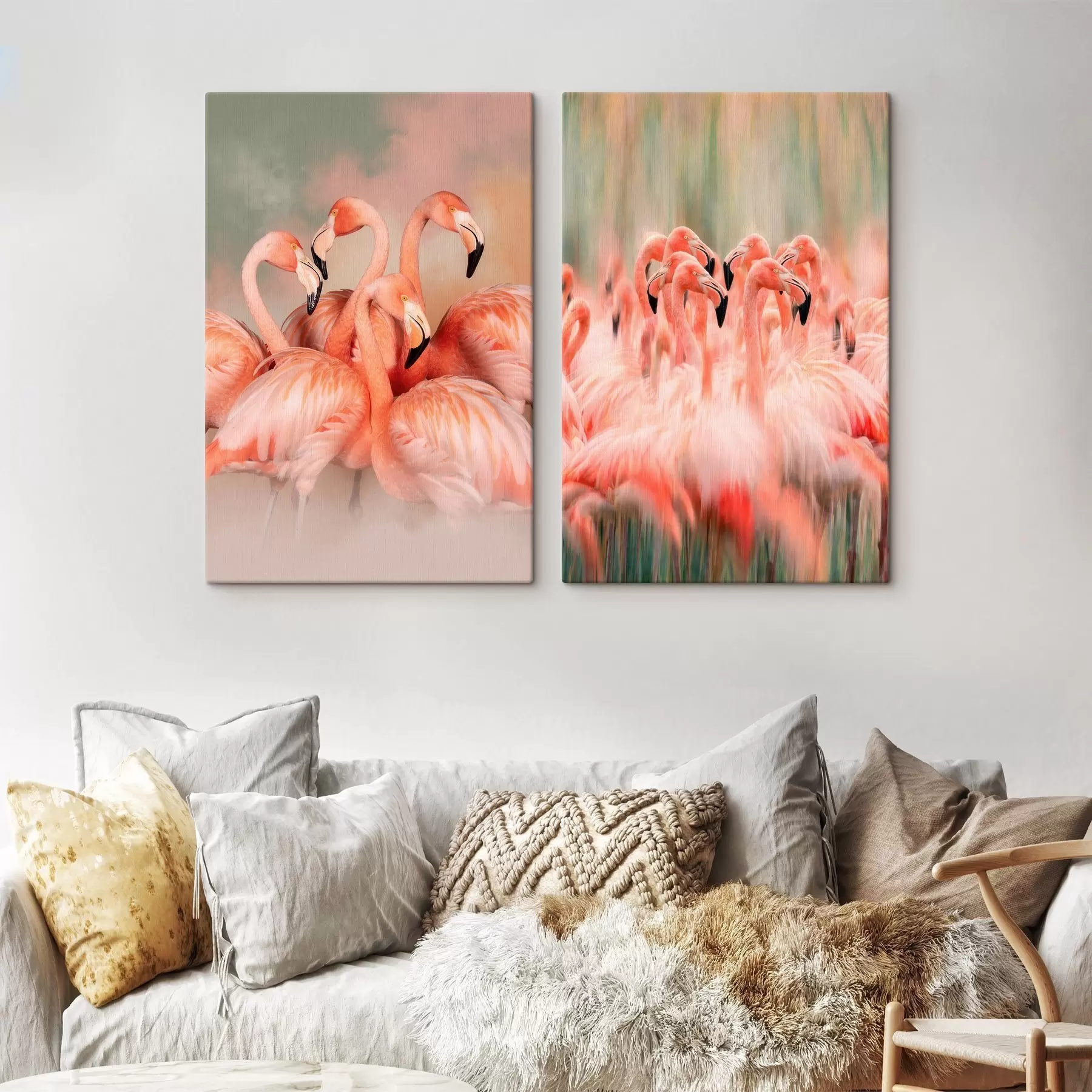 Fototapete Ein künstlerisches Diptychon mit rosa Flamingos in Pastelltönen und einem verschwommenen, nebligen Effekt m30763