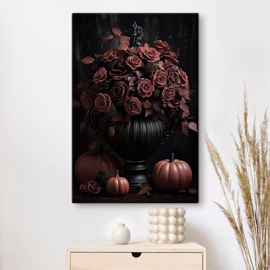 Fototapete Burgunderrote Rosen und Kürbis in einer dunklen Vase s50913