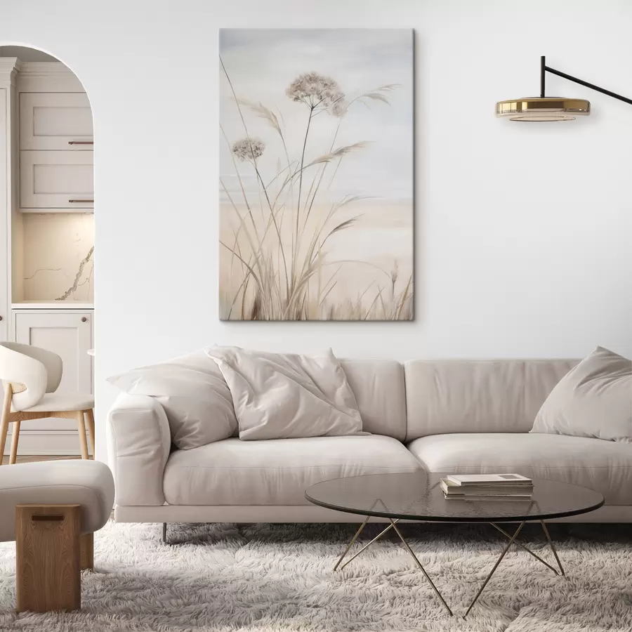 Fototapete Hohes, trockenes Gras und Blumen in gedeckten Beige- und Weißtönen, weicher, unscharfer Hintergrund s50973