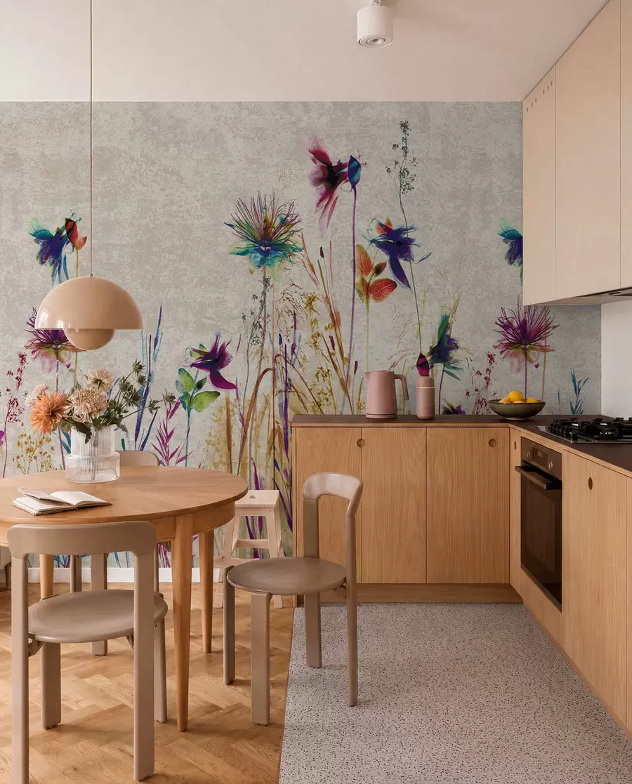 Fototapete Ungewöhnliche hohe Blüten auf einem beige Hintergrund u93672