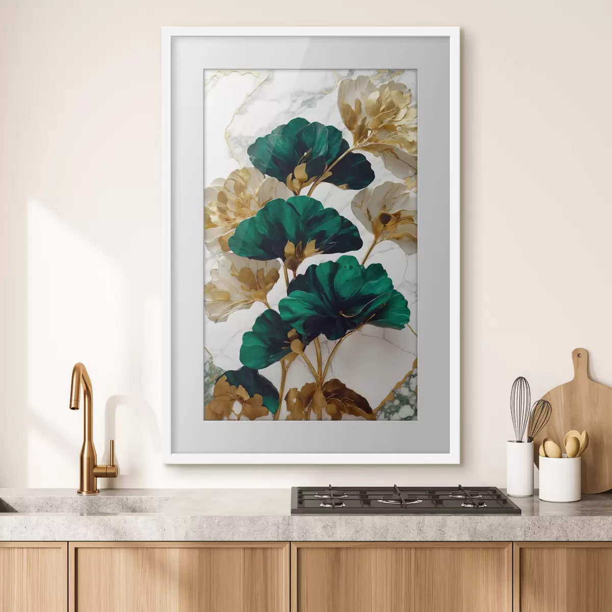 Poster Grüne und weiße Blumen auf einem weißen Marmor-Hintergrund f36646